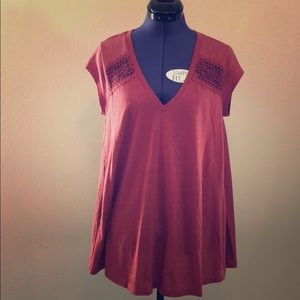 NWOT - Ladies Lg LE3NO Cap Sleeve Top